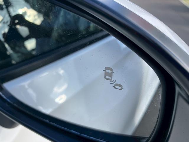 ヴェゼル ｅ：ＨＥＶ　Ｚ　クリアランスソナー　オートクルーズコントロール　レーンアシスト　衝突被害軽減システム　オートライト　ＬＥＤヘッドランプ　アルミホイール　スマートキー　電動格納ミラー　シートヒーター　ＣＶＴ（7枚目）