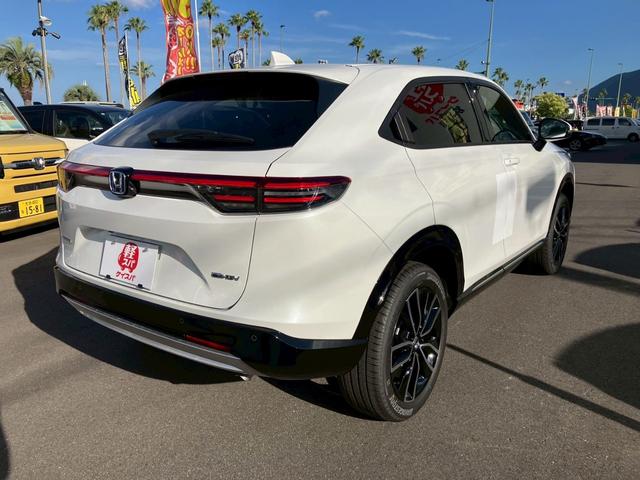 ヴェゼル ｅ：ＨＥＶ　Ｚ　クリアランスソナー　オートクルーズコントロール　レーンアシスト　衝突被害軽減システム　オートライト　ＬＥＤヘッドランプ　アルミホイール　スマートキー　電動格納ミラー　シートヒーター　ＣＶＴ（8枚目）