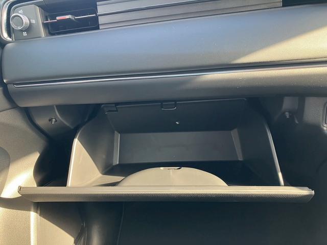 ヴェゼル ｅ：ＨＥＶ　Ｚ　クリアランスソナー　オートクルーズコントロール　レーンアシスト　衝突被害軽減システム　オートライト　ＬＥＤヘッドランプ　アルミホイール　スマートキー　電動格納ミラー　シートヒーター　ＣＶＴ（30枚目）