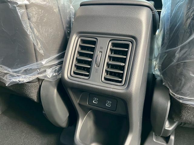 ヴェゼル ｅ：ＨＥＶ　Ｚ　クリアランスソナー　オートクルーズコントロール　レーンアシスト　衝突被害軽減システム　オートライト　ＬＥＤヘッドランプ　アルミホイール　スマートキー　電動格納ミラー　シートヒーター　ＣＶＴ（43枚目）