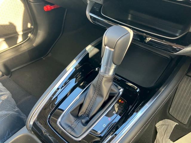 ヴェゼル ｅ：ＨＥＶ　Ｚ　クリアランスソナー　オートクルーズコントロール　レーンアシスト　衝突被害軽減システム　オートライト　ＬＥＤヘッドランプ　アルミホイール　スマートキー　電動格納ミラー　シートヒーター　ＣＶＴ（64枚目）