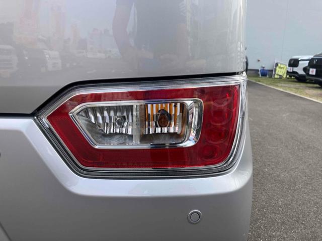 ワゴンR FX クリアランスソナー レーンアシスト 衝突被害軽減システム オートライト スマートキー 電動格納ミラー シートヒーター ベンチシート CVT 盗難防止システム ABS ESC 衝突安全ボディ エアコン(31枚目)