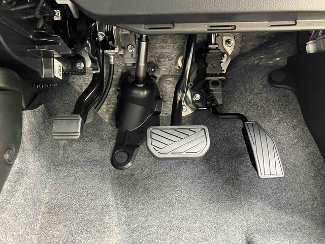 ワゴンR FX クリアランスソナー レーンアシスト 衝突被害軽減システム オートライト スマートキー 電動格納ミラー シートヒーター ベンチシート CVT 盗難防止システム ABS ESC 衝突安全ボディ エアコン(43枚目)