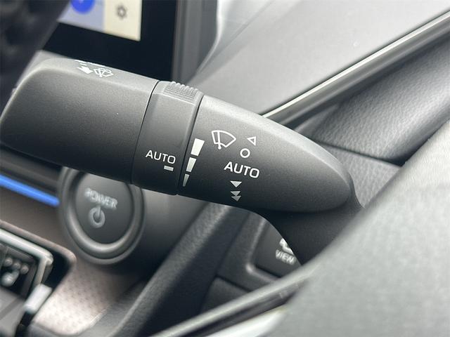 プリウス Ｚ　クリアランスソナー　レーンアシスト　オートクルーズコントロール　パークアシスト　衝突被害軽減システム　全周囲カメラ　ナビ　ＴＶ　アルミホイール　オートマチックハイビーム　オートライト（56枚目）