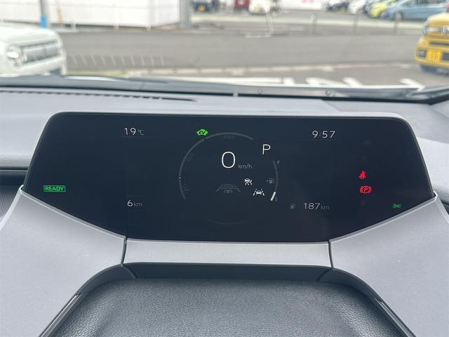 プリウス Ｚ　クリアランスソナー　レーンアシスト　オートクルーズコントロール　パークアシスト　衝突被害軽減システム　全周囲カメラ　ナビ　ＴＶ　アルミホイール　オートマチックハイビーム　オートライト（58枚目）