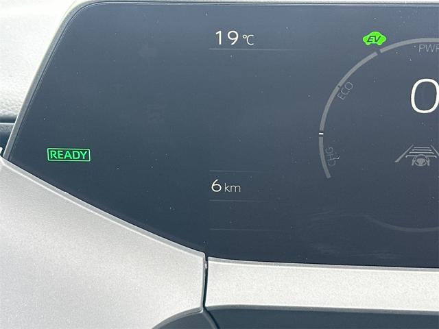 プリウス Ｚ　クリアランスソナー　レーンアシスト　オートクルーズコントロール　パークアシスト　衝突被害軽減システム　全周囲カメラ　ナビ　ＴＶ　アルミホイール　オートマチックハイビーム　オートライト（59枚目）