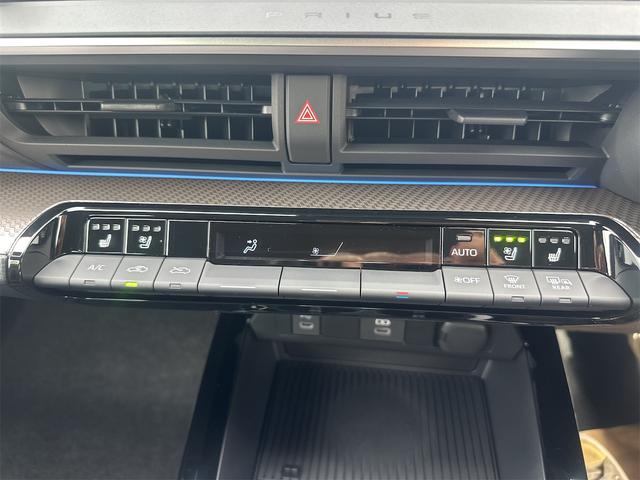 プリウス Ｚ　クリアランスソナー　レーンアシスト　オートクルーズコントロール　パークアシスト　衝突被害軽減システム　全周囲カメラ　ナビ　ＴＶ　アルミホイール　オートマチックハイビーム　オートライト（65枚目）