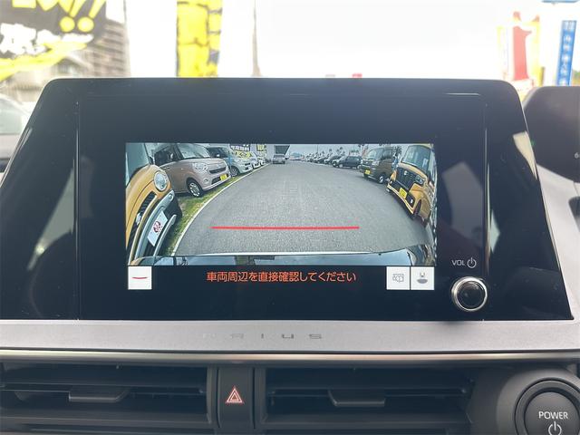 プリウス Ｇ　クリアランスソナー　レーンアシスト　オートクルーズコントロール　衝突被害軽減システム　バックカメラ　ナビ　アルミホイール　オートマチックハイビーム　オートライト　ＬＥＤヘッドランプ　ＣＶＴ（5枚目）