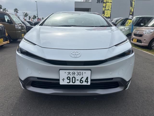 プリウス Ｇ　クリアランスソナー　レーンアシスト　オートクルーズコントロール　衝突被害軽減システム　バックカメラ　ナビ　アルミホイール　オートマチックハイビーム　オートライト　ＬＥＤヘッドランプ　ＣＶＴ（12枚目）