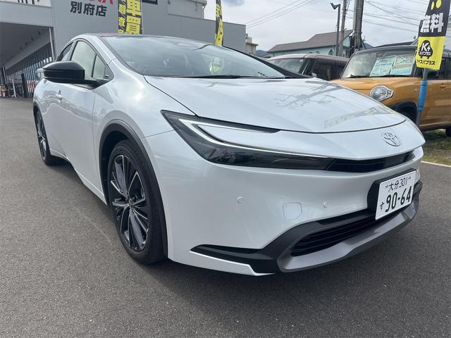 プリウス Ｇ　クリアランスソナー　レーンアシスト　オートクルーズコントロール　衝突被害軽減システム　バックカメラ　ナビ　アルミホイール　オートマチックハイビーム　オートライト　ＬＥＤヘッドランプ　ＣＶＴ（13枚目）