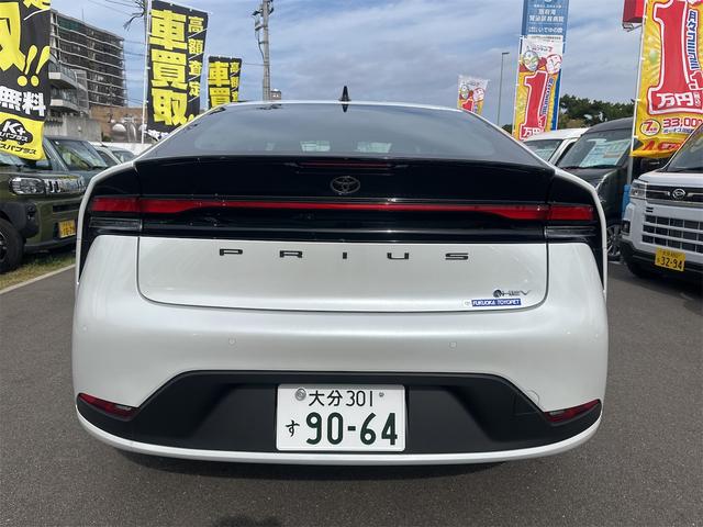 プリウス Ｇ　クリアランスソナー　レーンアシスト　オートクルーズコントロール　衝突被害軽減システム　バックカメラ　ナビ　アルミホイール　オートマチックハイビーム　オートライト　ＬＥＤヘッドランプ　ＣＶＴ（17枚目）