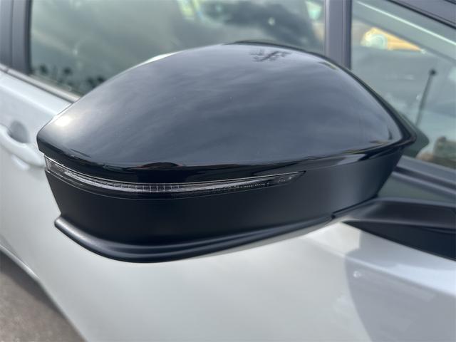 プリウス Ｇ　クリアランスソナー　レーンアシスト　オートクルーズコントロール　衝突被害軽減システム　バックカメラ　ナビ　アルミホイール　オートマチックハイビーム　オートライト　ＬＥＤヘッドランプ　ＣＶＴ（29枚目）