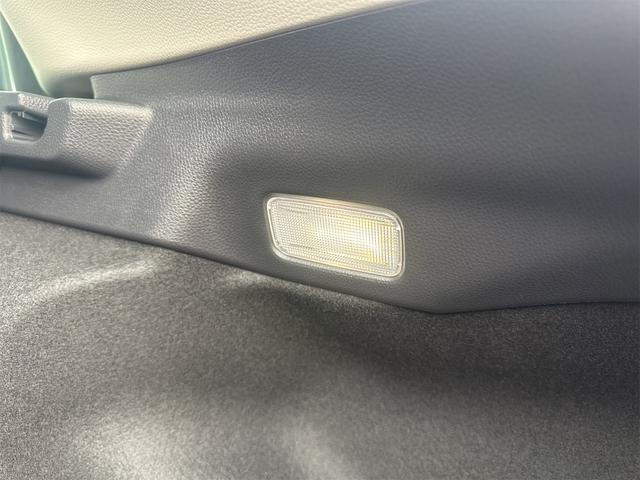 プリウス Ｇ　クリアランスソナー　レーンアシスト　オートクルーズコントロール　衝突被害軽減システム　バックカメラ　ナビ　アルミホイール　オートマチックハイビーム　オートライト　ＬＥＤヘッドランプ　ＣＶＴ（38枚目）