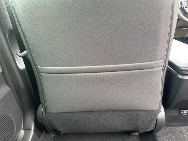 プリウス Ｇ　クリアランスソナー　レーンアシスト　オートクルーズコントロール　衝突被害軽減システム　バックカメラ　ナビ　アルミホイール　オートマチックハイビーム　オートライト　ＬＥＤヘッドランプ　ＣＶＴ（47枚目）