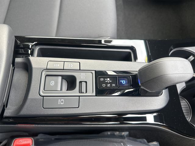 プリウス Ｇ　クリアランスソナー　レーンアシスト　オートクルーズコントロール　衝突被害軽減システム　バックカメラ　ナビ　アルミホイール　オートマチックハイビーム　オートライト　ＬＥＤヘッドランプ　ＣＶＴ（65枚目）