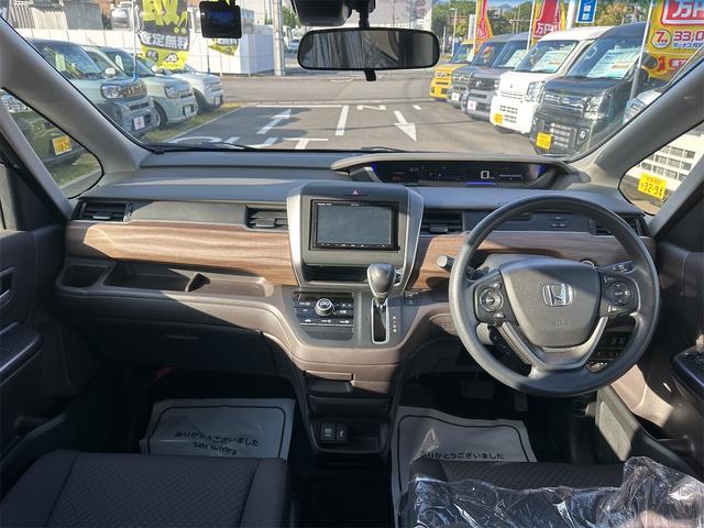 フリード Ｇ・ホンダセンシング　ドライブレコーダー　ＥＴＣ　バックカメラ　ナビ　ＴＶ　クリアランスソナー　オートクルーズコントロール　レーンアシスト　衝突被害軽減システム　両側電動スライドドア　オートライト　スマートキー（2枚目）