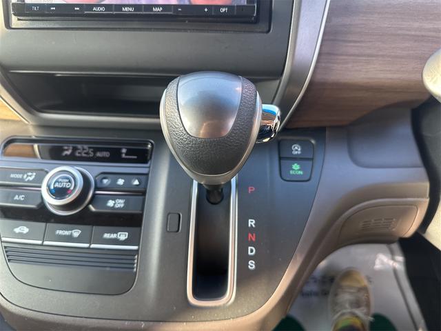 フリード Ｇ・ホンダセンシング　ドライブレコーダー　ＥＴＣ　バックカメラ　ナビ　ＴＶ　クリアランスソナー　オートクルーズコントロール　レーンアシスト　衝突被害軽減システム　両側電動スライドドア　オートライト　スマートキー（9枚目）