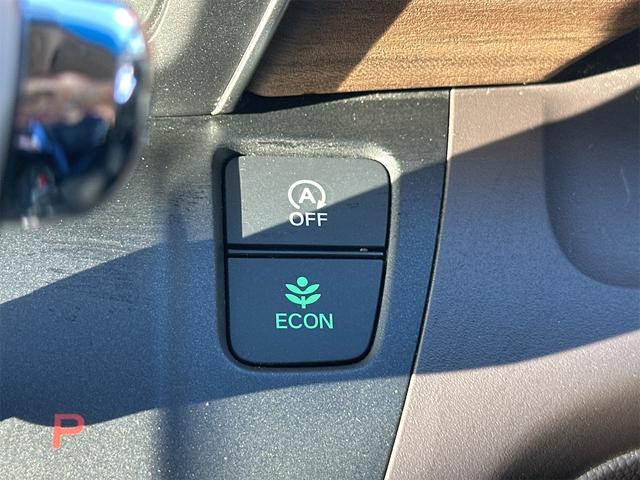 フリード Ｇ・ホンダセンシング　ドライブレコーダー　ＥＴＣ　バックカメラ　ナビ　ＴＶ　クリアランスソナー　オートクルーズコントロール　レーンアシスト　衝突被害軽減システム　両側電動スライドドア　オートライト　スマートキー（10枚目）