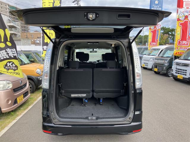 セレナ ハイウェイスター　Ｓ－ハイブリッド　ＥＴＣ　バックカメラ　ナビ　ＴＶ　オートクルーズコントロール　両側電動スライドドア　オートライト　スマートキー　アイドリングストップ　電動格納ミラー　後席モニター　３列シート　ＣＶＴ　アルミホイール（37枚目）