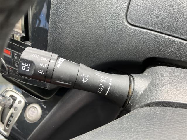 セレナ ハイウェイスター　Ｓ－ハイブリッド　ＥＴＣ　バックカメラ　ナビ　ＴＶ　オートクルーズコントロール　両側電動スライドドア　オートライト　スマートキー　アイドリングストップ　電動格納ミラー　後席モニター　３列シート　ＣＶＴ　アルミホイール（52枚目）