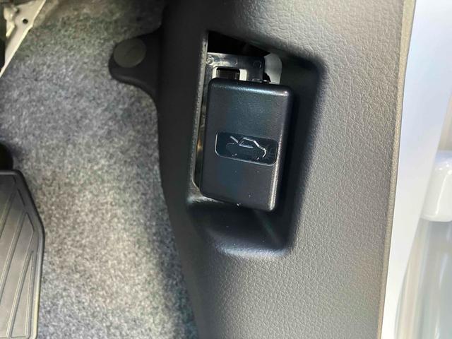 ワゴンR FX クリアランスソナー レーンアシスト 衝突被害軽減システム オートライト スマートキー 電動格納ミラー シートヒーター ベンチシート CVT 盗難防止システム ABS ESC 衝突安全ボディ エアコン(46枚目)