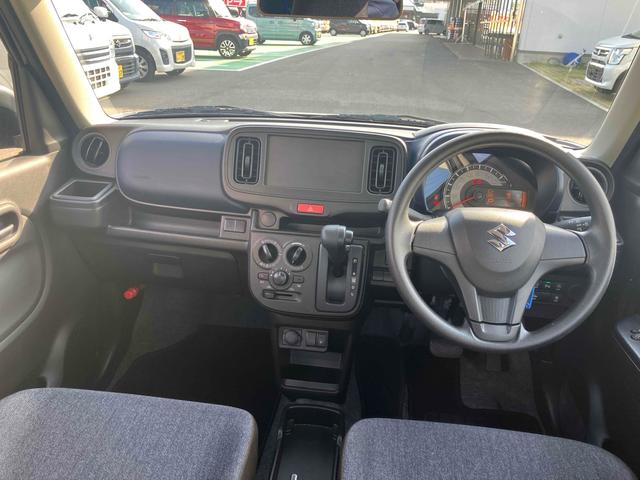 アルト Ｌ　クリアランスソナー　レーンアシスト　衝突被害軽減システム　オートライト　キーレスエントリー　アイドリングストップ　電動格納ミラー　シートヒーター　ＣＶＴ　盗難防止システム　ＡＢＳ　ＥＳＣ（2枚目）