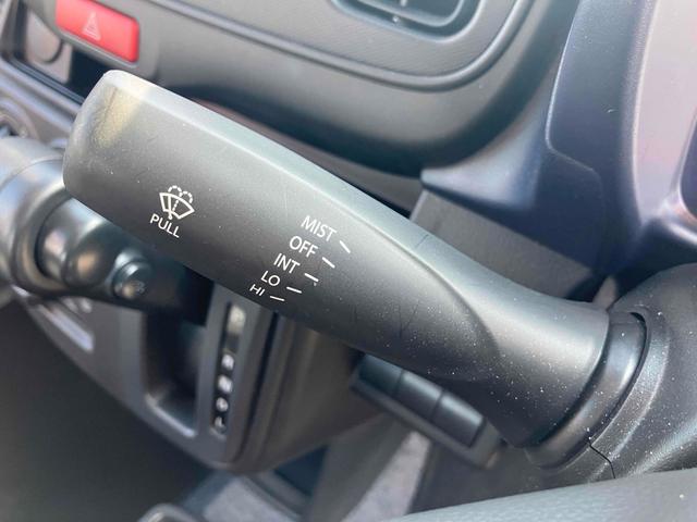 アルト Ｌ　クリアランスソナー　レーンアシスト　衝突被害軽減システム　オートライト　キーレスエントリー　アイドリングストップ　電動格納ミラー　シートヒーター　ＣＶＴ　盗難防止システム　ＡＢＳ　ＥＳＣ（8枚目）