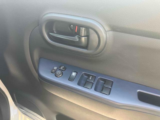 アルト Ｌ　クリアランスソナー　レーンアシスト　衝突被害軽減システム　オートライト　キーレスエントリー　アイドリングストップ　電動格納ミラー　シートヒーター　ＣＶＴ　盗難防止システム　ＡＢＳ　ＥＳＣ（11枚目）