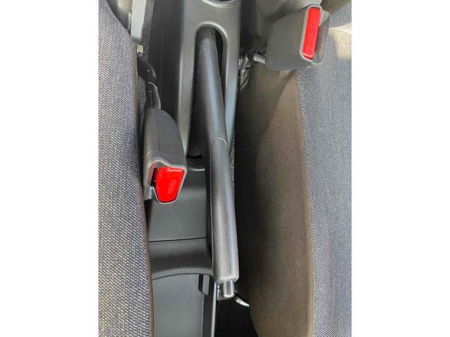 アルト Ｌ　クリアランスソナー　レーンアシスト　衝突被害軽減システム　オートライト　キーレスエントリー　アイドリングストップ　電動格納ミラー　シートヒーター　ＣＶＴ　盗難防止システム　ＡＢＳ　ＥＳＣ（32枚目）