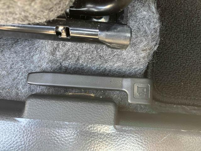 アルト Ｌ　クリアランスソナー　レーンアシスト　衝突被害軽減システム　オートライト　キーレスエントリー　アイドリングストップ　電動格納ミラー　シートヒーター　ＣＶＴ　盗難防止システム　ＡＢＳ　ＥＳＣ（33枚目）