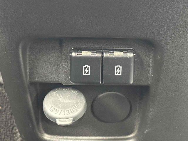 スペーシア バックカメラ 両側電動スライドドア ナビ クリアランスソナー レーンアシスト 衝突被害軽減システム オートライト スマートキー アイドリングストップ 電動格納ミラー シートヒーター ベンチシート(53枚目)