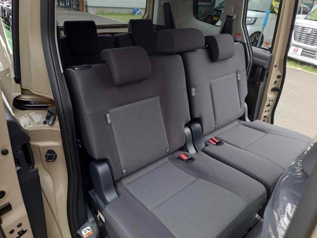 シエンタ ハイブリッドＧ　登録済未使用車　全周囲カメラ　ナビ　ＴＶ　クリアランスソナー　オートクルーズコントロール　レーンアシスト　衝突被害軽減システム　両側スライドドア　オートマチックハイビーム　オートライト（31枚目）