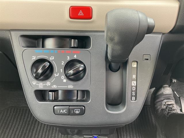 発進時や後退時に必ず操作するレバーです。操作のしやすさが肝になってきます。ぜひ一度体感してください。