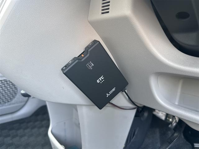 ムーヴ Ｌ　ＳＡＩＩＩ　ドライブレコーダー　ＥＴＣ　クリアランスソナー　衝突被害軽減システム　オートマチックハイビーム　キーレスエントリー　アイドリングストップ　電動格納ミラー　ベンチシート　ＣＶＴ　盗難防止システム　ＡＢＳ（7枚目）