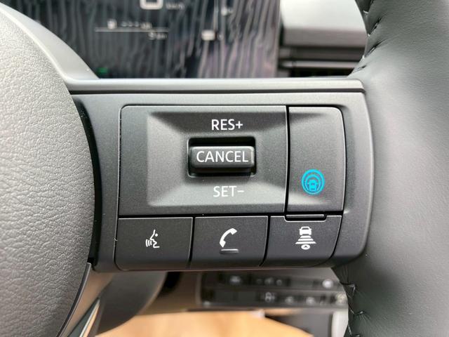 セレナ ｅ－パワー　ＸＶ　全周囲カメラ　クリアランスソナー　オートクルーズコントロール　レーンアシスト　衝突被害軽減システム　両側電動スライドドア　オートマチックハイビーム　オートライト　ＬＥＤヘッドランプ　スマートキー（21枚目）