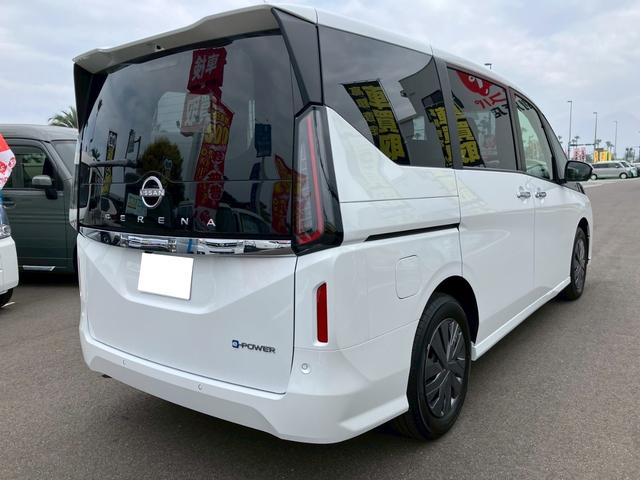 セレナ ｅ－パワー　ＸＶ　全周囲カメラ　クリアランスソナー　オートクルーズコントロール　レーンアシスト　衝突被害軽減システム　両側電動スライドドア　オートマチックハイビーム　オートライト　ＬＥＤヘッドランプ　スマートキー（33枚目）