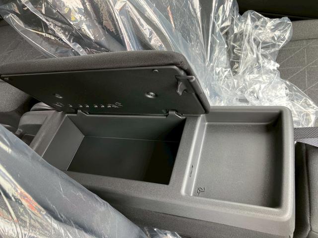 セレナ ｅ－パワー　ＸＶ　全周囲カメラ　クリアランスソナー　オートクルーズコントロール　レーンアシスト　衝突被害軽減システム　両側電動スライドドア　オートマチックハイビーム　オートライト　ＬＥＤヘッドランプ　スマートキー（40枚目）