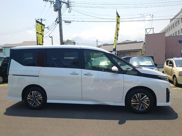 セレナ ｅ－パワー　ハイウェイスターＶ（32枚目）