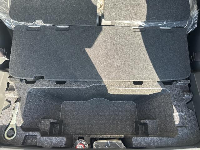 ムーヴキャンバス 　両側電動スライドドア　ナビ　衝突被害軽減システム　オートマチックハイビーム　オートライト　スマートキー　アイドリングストップ　電動格納ミラー　ベンチシート　ＣＶＴ　ＥＳＣ　ＣＤ　Ｂｌｕｅｔｏｏｔｈ（34枚目）