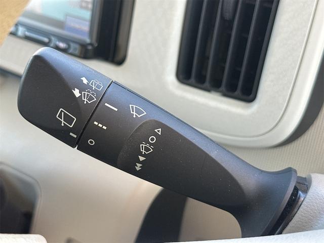 ムーヴキャンバス 　両側電動スライドドア　ナビ　衝突被害軽減システム　オートマチックハイビーム　オートライト　スマートキー　アイドリングストップ　電動格納ミラー　ベンチシート　ＣＶＴ　ＥＳＣ　ＣＤ　Ｂｌｕｅｔｏｏｔｈ（42枚目）