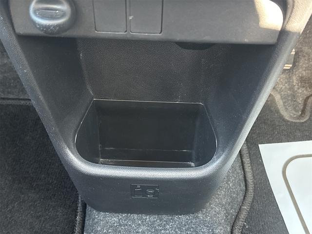 ムーヴキャンバス 　両側電動スライドドア　ナビ　衝突被害軽減システム　オートマチックハイビーム　オートライト　スマートキー　アイドリングストップ　電動格納ミラー　ベンチシート　ＣＶＴ　ＥＳＣ　ＣＤ　Ｂｌｕｅｔｏｏｔｈ（53枚目）