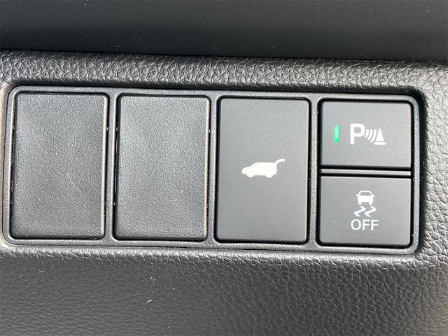 ヴェゼル ｅ：ＨＥＶ　Ｚ　バックカメラ　クリアランスソナー　アダプティブクルーズコントロール　レーンアシスト　オートライト　アルミホイール　スマートキー　電動格納ミラー　シートヒーター　ＣＶＴ　ＵＳＢ　ＥＳＣ　エアコン（11枚目）