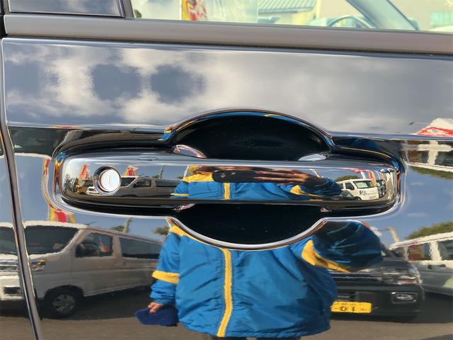 ヴェゼル ｅ：ＨＥＶ　Ｚ　バックカメラ　クリアランスソナー　アダプティブクルーズコントロール　レーンアシスト　オートライト　アルミホイール　スマートキー　電動格納ミラー　シートヒーター　ＣＶＴ　ＵＳＢ　ＥＳＣ　エアコン（27枚目）