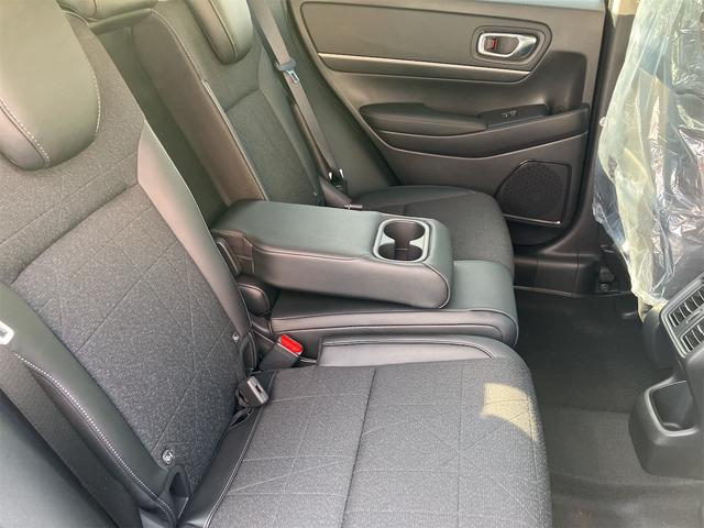 ヴェゼル ｅ：ＨＥＶ　Ｚ　バックカメラ　クリアランスソナー　アダプティブクルーズコントロール　レーンアシスト　オートライト　アルミホイール　スマートキー　電動格納ミラー　シートヒーター　ＣＶＴ　ＵＳＢ　ＥＳＣ　エアコン（41枚目）