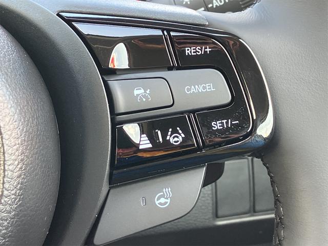 ヴェゼル ｅ：ＨＥＶ　Ｚ　バックカメラ　クリアランスソナー　アダプティブクルーズコントロール　レーンアシスト　オートライト　アルミホイール　スマートキー　電動格納ミラー　シートヒーター　ＣＶＴ　ＵＳＢ　ＥＳＣ　エアコン（55枚目）