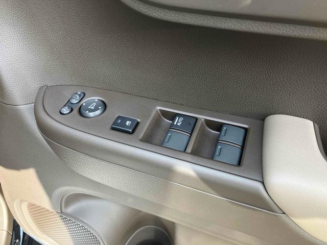 N-WGN L バックカメラ クリアランスソナー オートクルーズコントロール レーンアシスト 衝突被害軽減システム オートライト LEDヘッドランプ スマートキー アイドリングストップ 電動格納ミラー シートヒーター(11枚目)