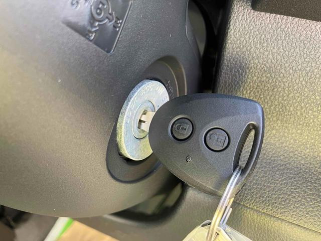 ハイゼットカーゴ ＤＸ　ＣＶＴ　衝突被害軽減システム　クリアランスソナー　両側スライドドア　キーレスエントリー　アイドリングストップ　オートライト　ＥＳＣ　エアコン　パワーステアリング　パワーウィンドウ（12枚目）