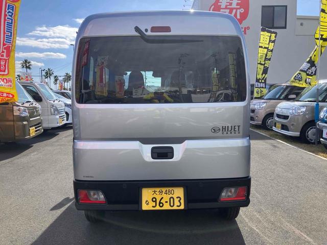 ハイゼットカーゴ ＤＸ　ＣＶＴ　衝突被害軽減システム　クリアランスソナー　両側スライドドア　キーレスエントリー　アイドリングストップ　オートライト　ＥＳＣ　エアコン　パワーステアリング　パワーウィンドウ（18枚目）