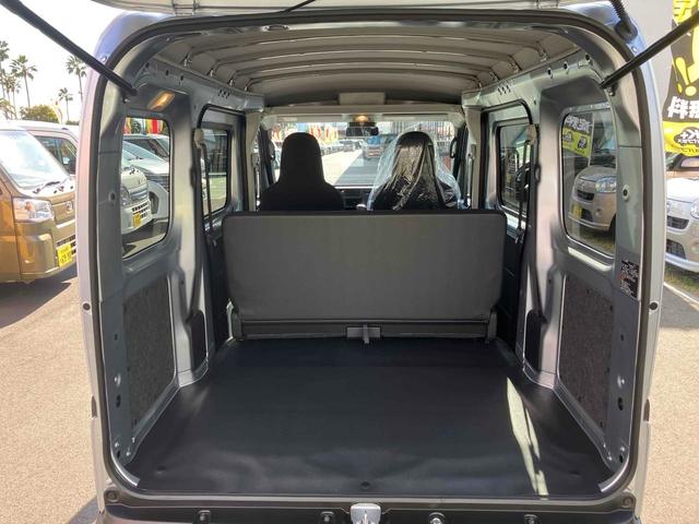 ハイゼットカーゴ ＤＸ　ＣＶＴ　衝突被害軽減システム　クリアランスソナー　両側スライドドア　キーレスエントリー　アイドリングストップ　オートライト　ＥＳＣ　エアコン　パワーステアリング　パワーウィンドウ（20枚目）