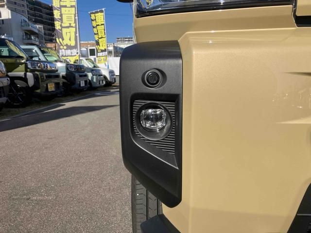 タフト G バックカメラ クリアランスソナー オートクルーズコントロール 衝突被害軽減システム オートライト LEDヘッドランプ ヘッドライトウォッシャー スマートキー アイドリングストップ 電動格納ミラー(52枚目)